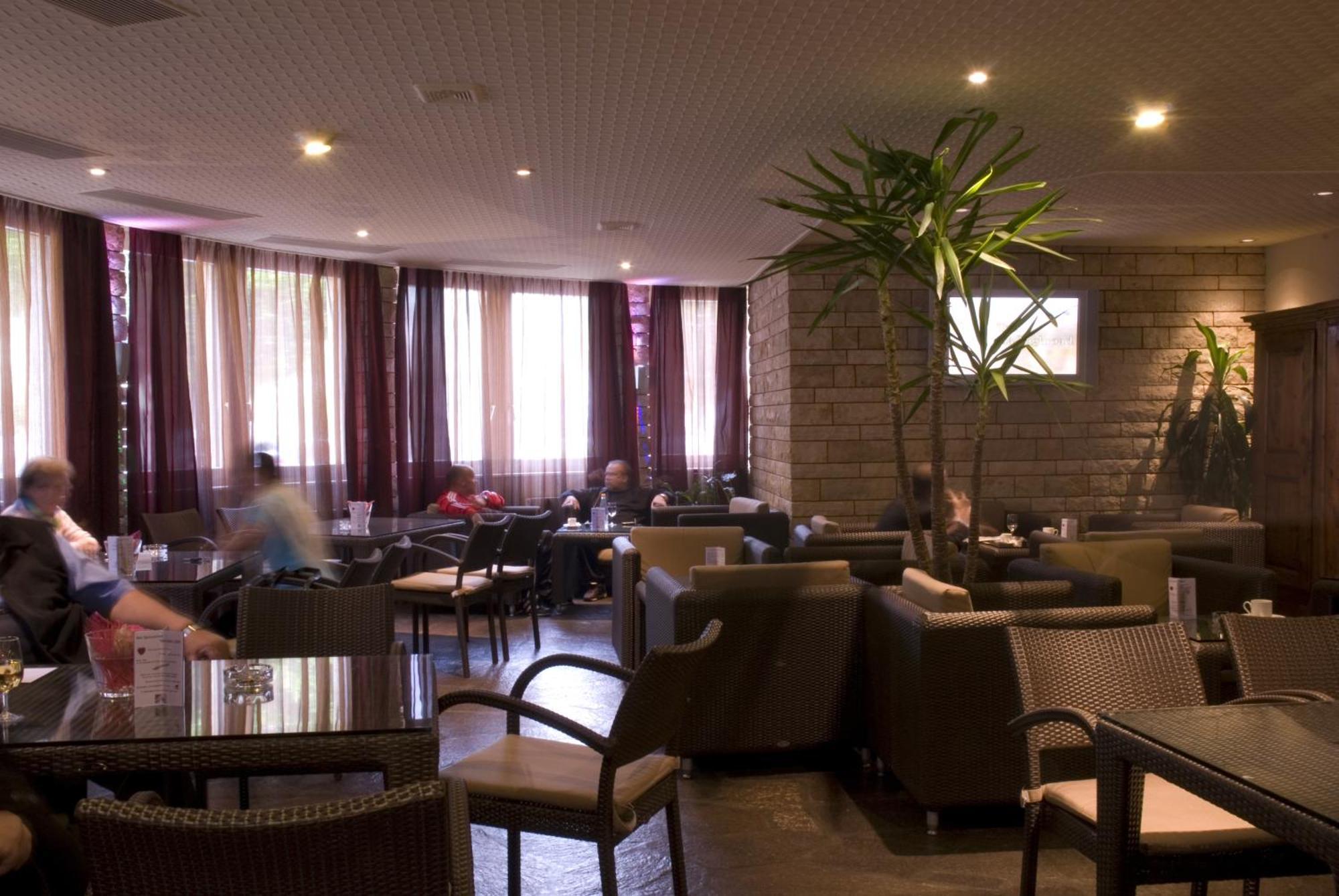 Hotel Restaurant La Porte D'Octodure Martigny المظهر الخارجي الصورة